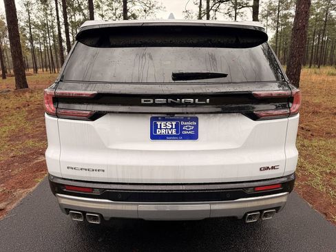 New 2026 GMC Acadia Denali w/ Super Cruise Package FWD image 4
