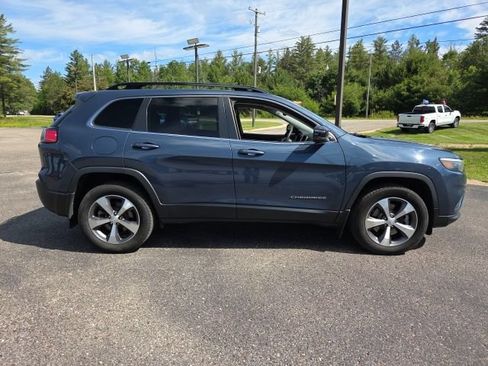 Used 2022 Jeep Cherokee Limited w/ Trailer Tow Group AWD/4WD image 30