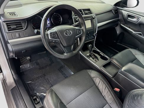 Used 2017 Toyota Camry SE image 22