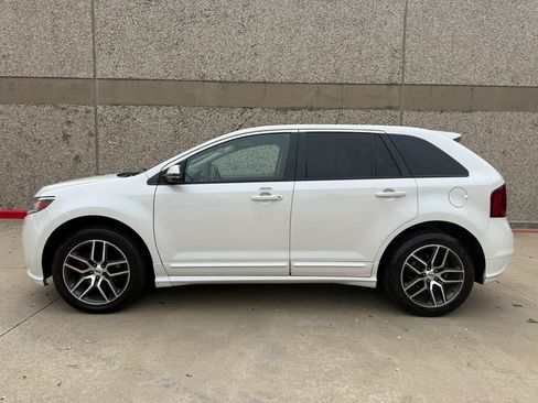 Used 2013 Ford Edge Sport w/ Driver Entry Pkg AWD/4WD image 3