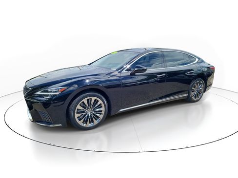 Used 2023 Lexus LS 500 w/ Interior Upgrade Package RWD image 5