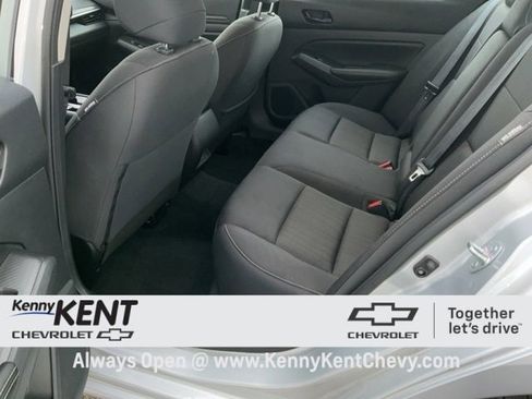 Used 2024 Nissan Altima 2.5 SV image 16