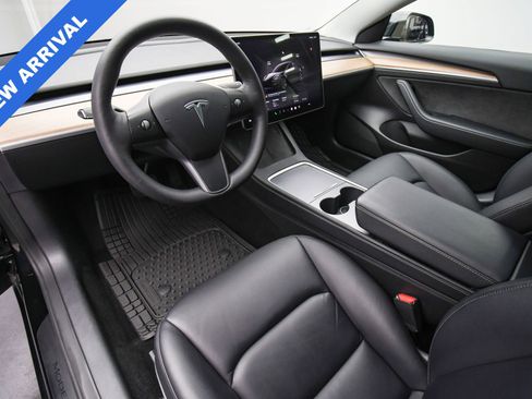 Used 2022 Tesla Model 3 image 13