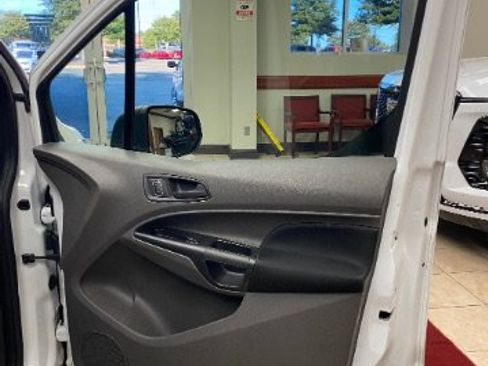 Used 2020 Ford Transit Connect XL FWD image 17