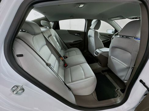 Used 2025 Chevrolet Malibu LT FWD image 26