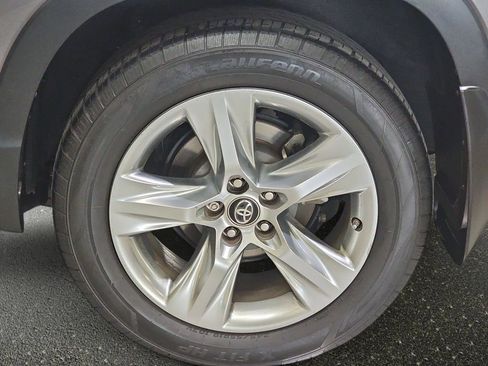 Used 2016 Toyota Highlander Limited AWD/4WD image 37