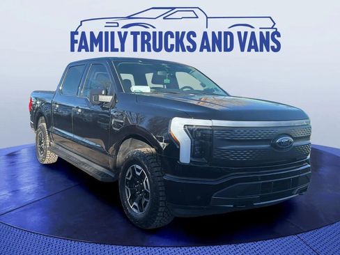 Used 2022 Ford F150 Lightning XLT w/ Max Trailer Tow Package image 2