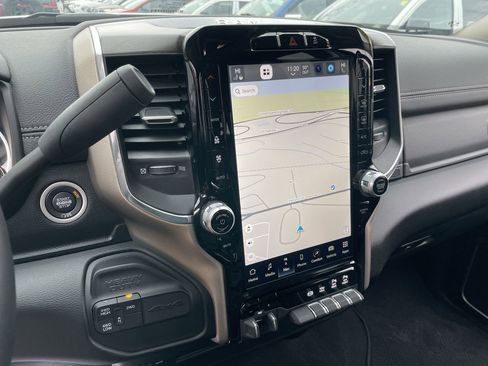 Used 2024 RAM 2500 Laramie image 18