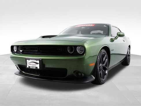 Used 2022 Dodge Challenger R/T w/ Plus Package RWD image 4