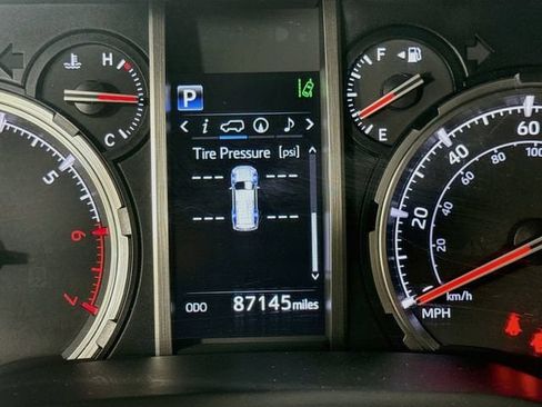 Certified 2023 Toyota 4Runner TRD Off-Road Premium w/ Moonroof Package AWD/4WD image 14