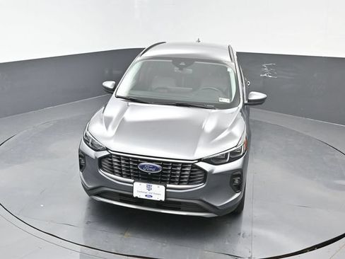 Certified 2024 Ford Escape Platinum AWD/4WD image 17