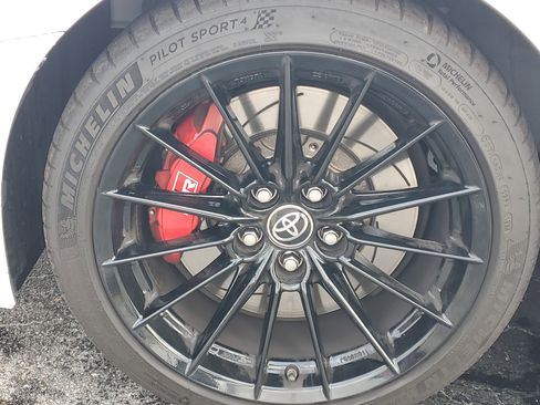 Certified 2025 Toyota Corolla Core image 9