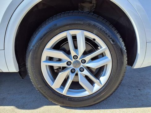 Used 2020 Audi Q5 2.0T Premium image 24