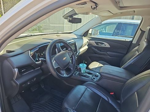 Used 2018 Chevrolet Traverse LT AWD/4WD image 10