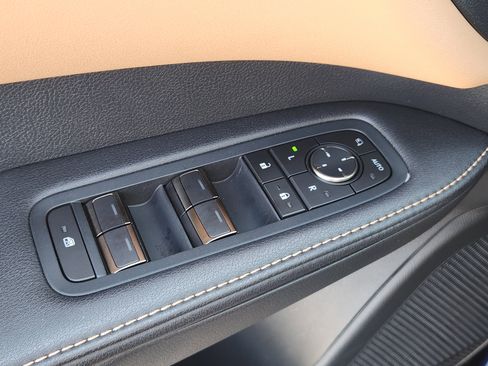 Certified 2025 Lexus RX 350 FWD w/ Technology Package image 27