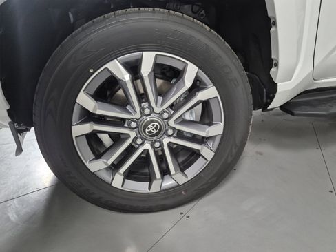 New 2025 Toyota 4Runner 4WD image 10