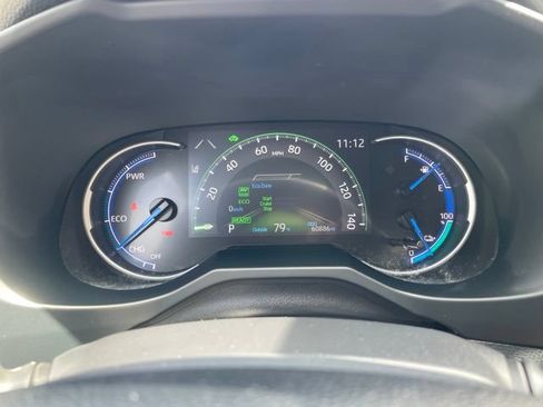 Used 2022 Toyota RAV4 SE w/ Weather & Moonroof Package AWD/4WD image 17