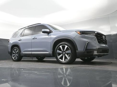 Used 2023 Honda Pilot Elite image 32