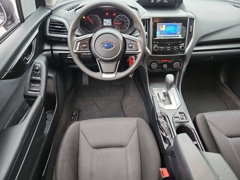 Used 2019 Subaru Impreza 2.0i Premium image 11