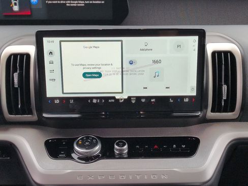 New 2026 Ford Expedition Active RWD image 18