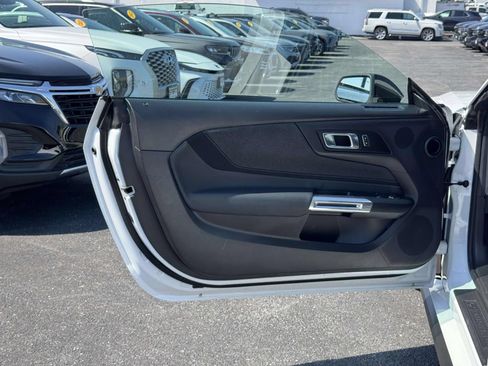 Used 2025 Ford Mustang Coupe RWD image 19