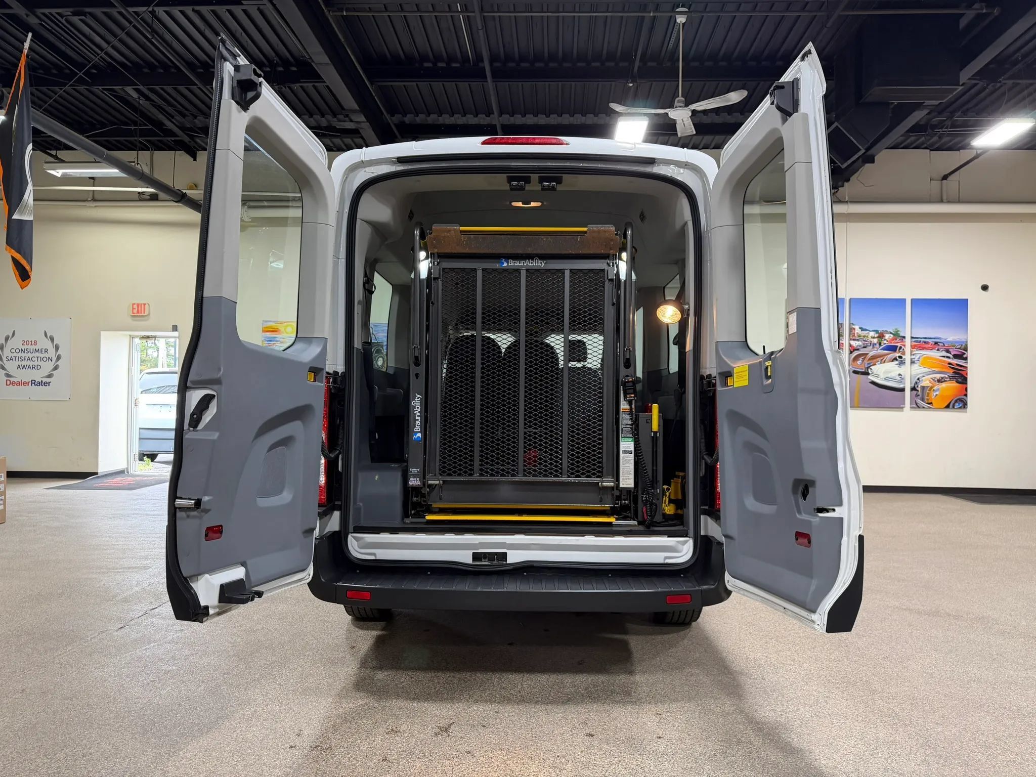 Used 2015 Ford Transit 350 XL RWD image 40