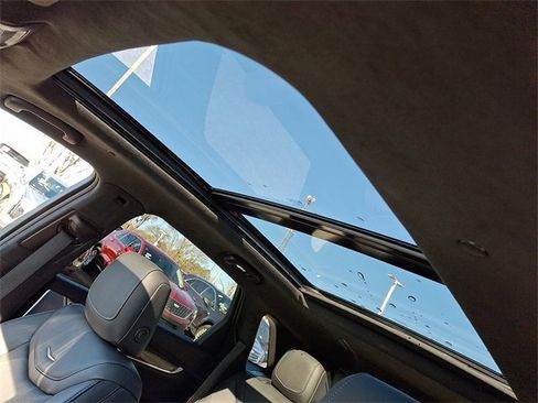 Certified 2023 Cadillac XT5 Premium Luxury w/ Platinum Package image 11