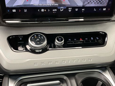 New 2025 Ford Expedition Max Active AWD/4WD image 22
