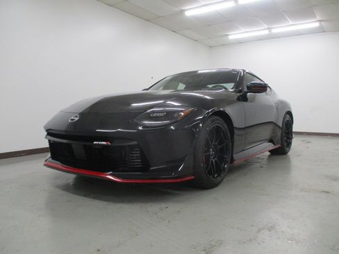 New 2024 Nissan Z NISMO w/ Floor Mat Package image 1