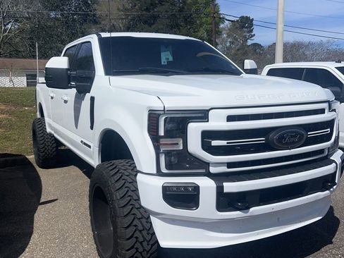 Used 2022 Ford F250 Lariat w/ Lariat Ultimate Package AWD/4WD image 6