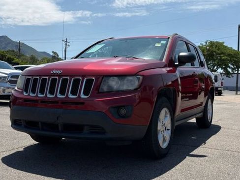 Used 2014 Jeep Compass Sport w/ Power Value Group FWD image 2