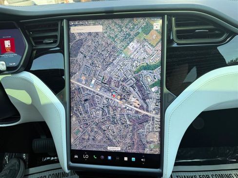Used 2018 Tesla Model X 75D AWD/4WD image 21
