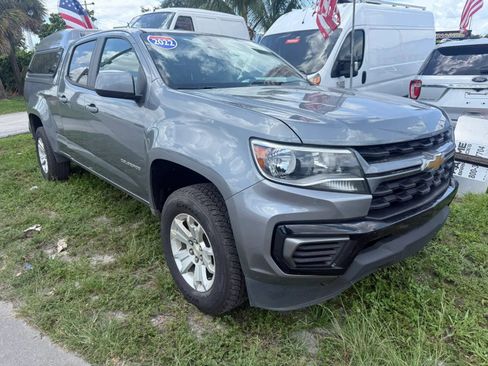 Used 2022 Chevrolet Colorado LT w/ Safety Package RWD image 3