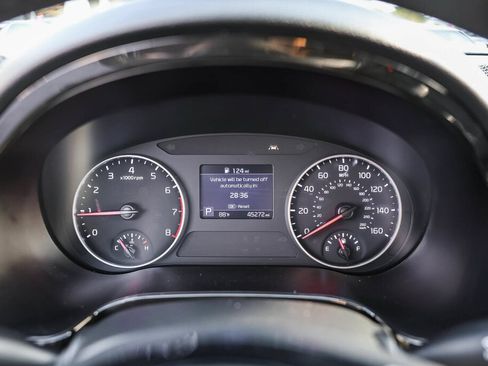 Used 2023 Kia Seltos S w/ Navigation Package FWD image 13