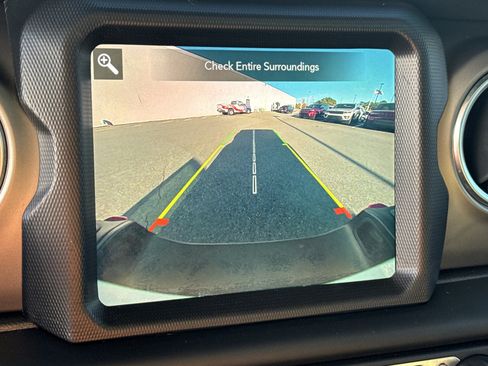 Used 2020 Jeep Gladiator Rubicon image 34