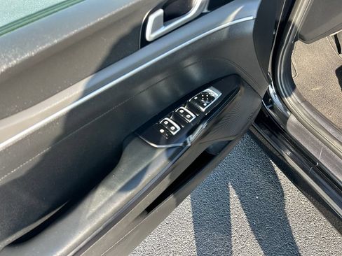 Used 2022 Kia K5 LXS FWD image 11