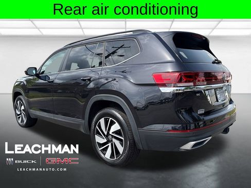 Used 2026 Volkswagen Atlas SE AWD/4WD image 6