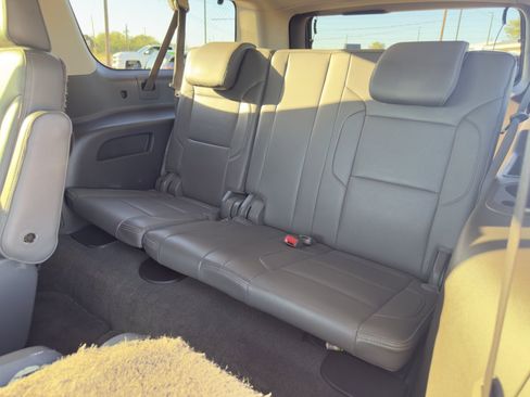 Used 2016 GMC Yukon XL Denali w/ Open Road Package image 33