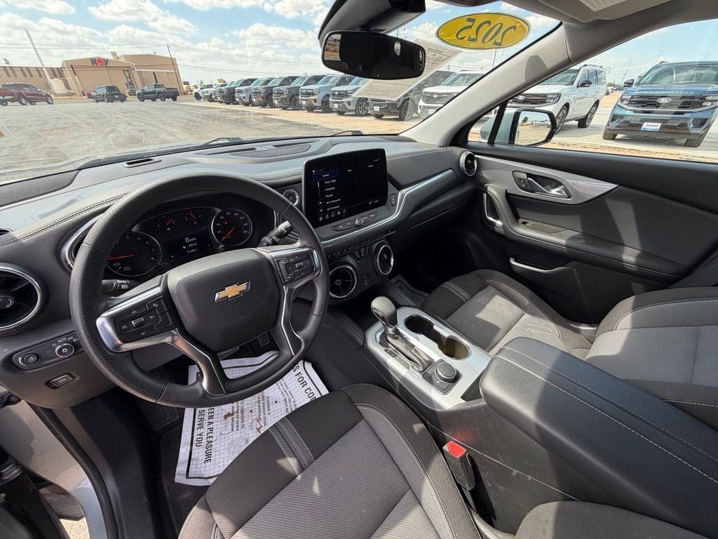 Used 2025 Chevrolet Blazer LT FWD image 14