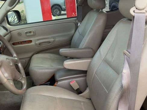 Used 2001 Toyota Tundra Limited AWD/4WD image 9