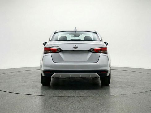 Used 2025 Nissan Versa SV FWD image 7