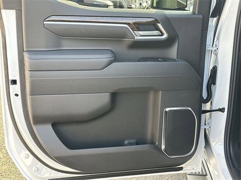 New 2026 GMC Sierra 1500 Elevation w/ LPO, Elevation Black Package image 24