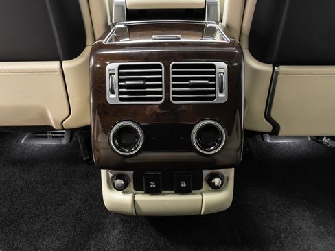Used 2019 Land Rover Range Rover Long Wheelbase Autobiography image 25