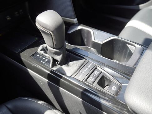 Used 2026 Toyota Camry SE w/ Convenience Package FWD image 25