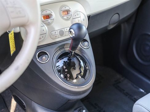 Used 2019 FIAT 500 Lounge FWD image 25