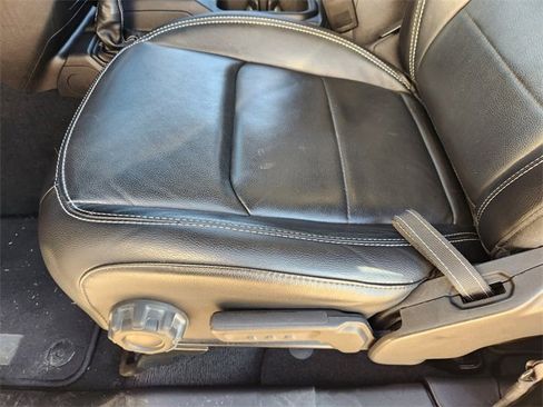 Used 2023 Jeep Wrangler Unlimited Sahara w/ Cold Weather Group image 23