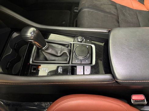 Used 2024 MAZDA MAZDA3 s image 34