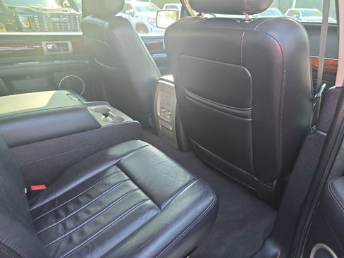 Used 2003 Lincoln Navigator Luxury AWD/4WD image 11