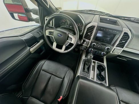 Used 2018 Ford F150 Lariat w/ Equipment Group 502A Luxury image 9