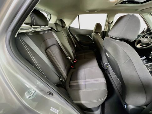 Used 2023 Hyundai Venue SEL FWD image 25